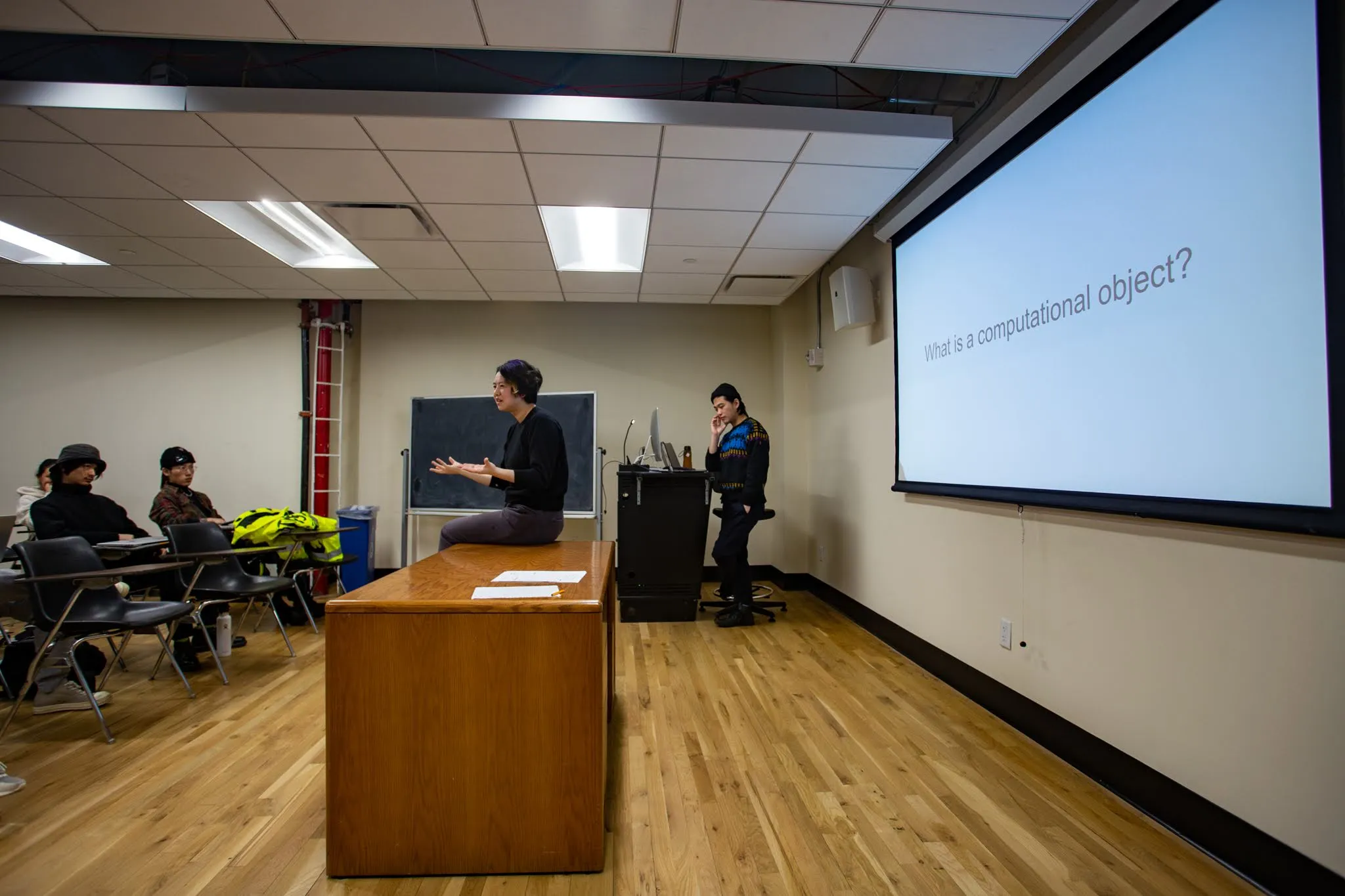 zzyw giving a talk in SVA